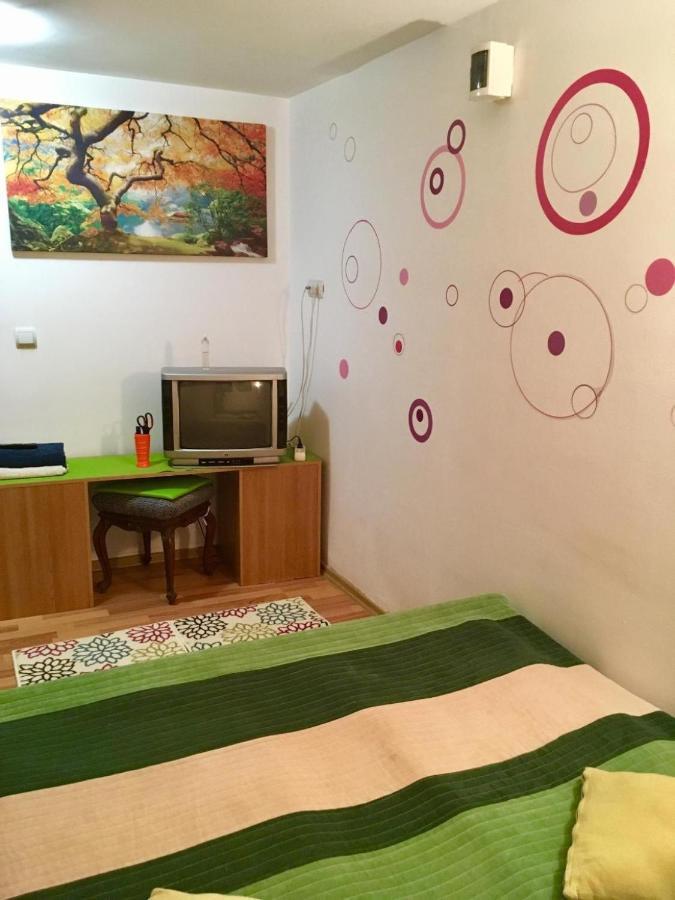 Rolling Stone Hostel Braşov Exterior foto